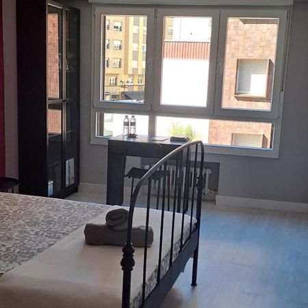 Habitacion Centro Bano Privado Piso Compartido Leilighet Oviedo Eksteriør bilde
